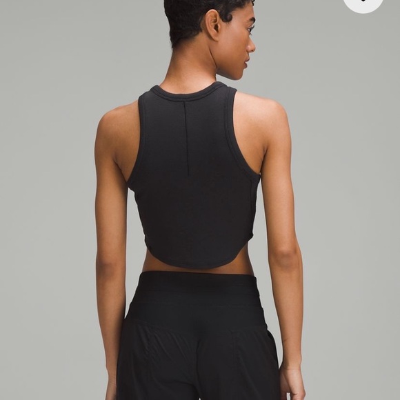 Lululemon hold tight cropped tank top - Picture 2 of 3